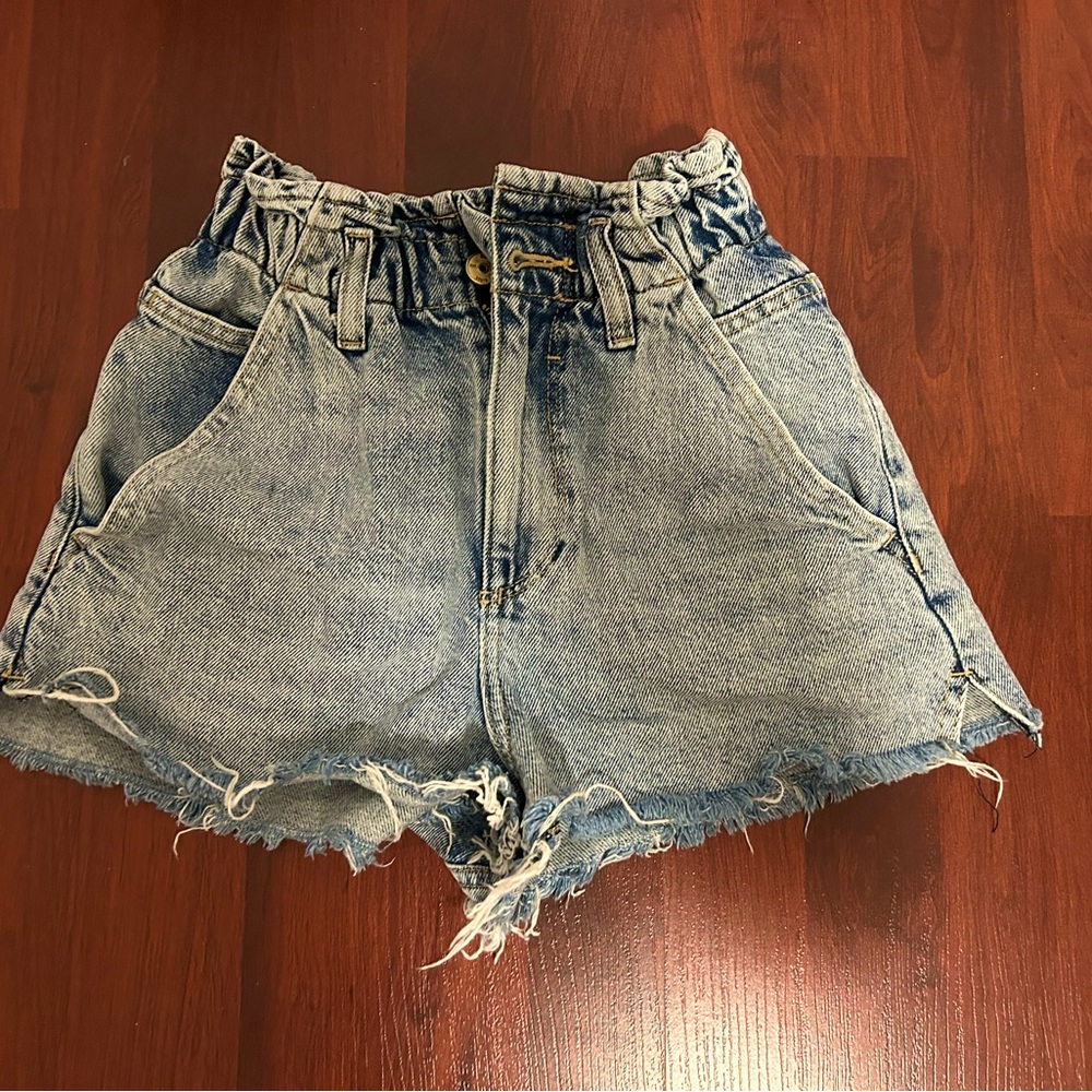 Zara Women’s Paperbag Shorts